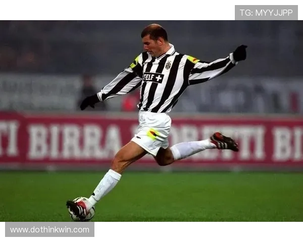 齐达内技术演变：从球场传奇到战术大师的影响与启示