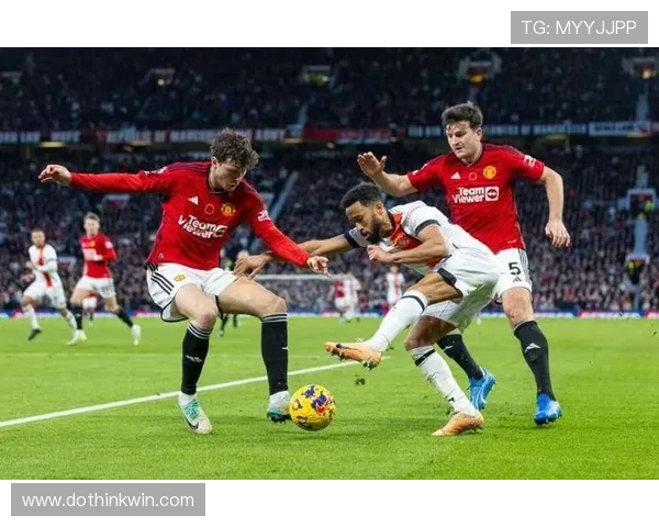 “豪门”曼联的蜕变：战术短板与球员管理危机已致球队争冠无望？