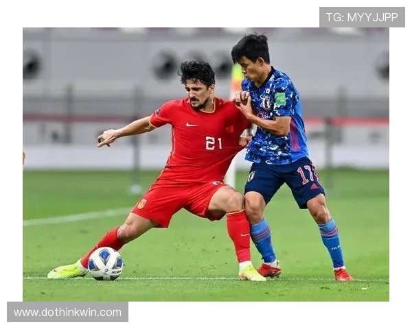 王燊超球场上纵横捭阖，私底下竟然是个爱买限量球鞋的“鞋奴”？！